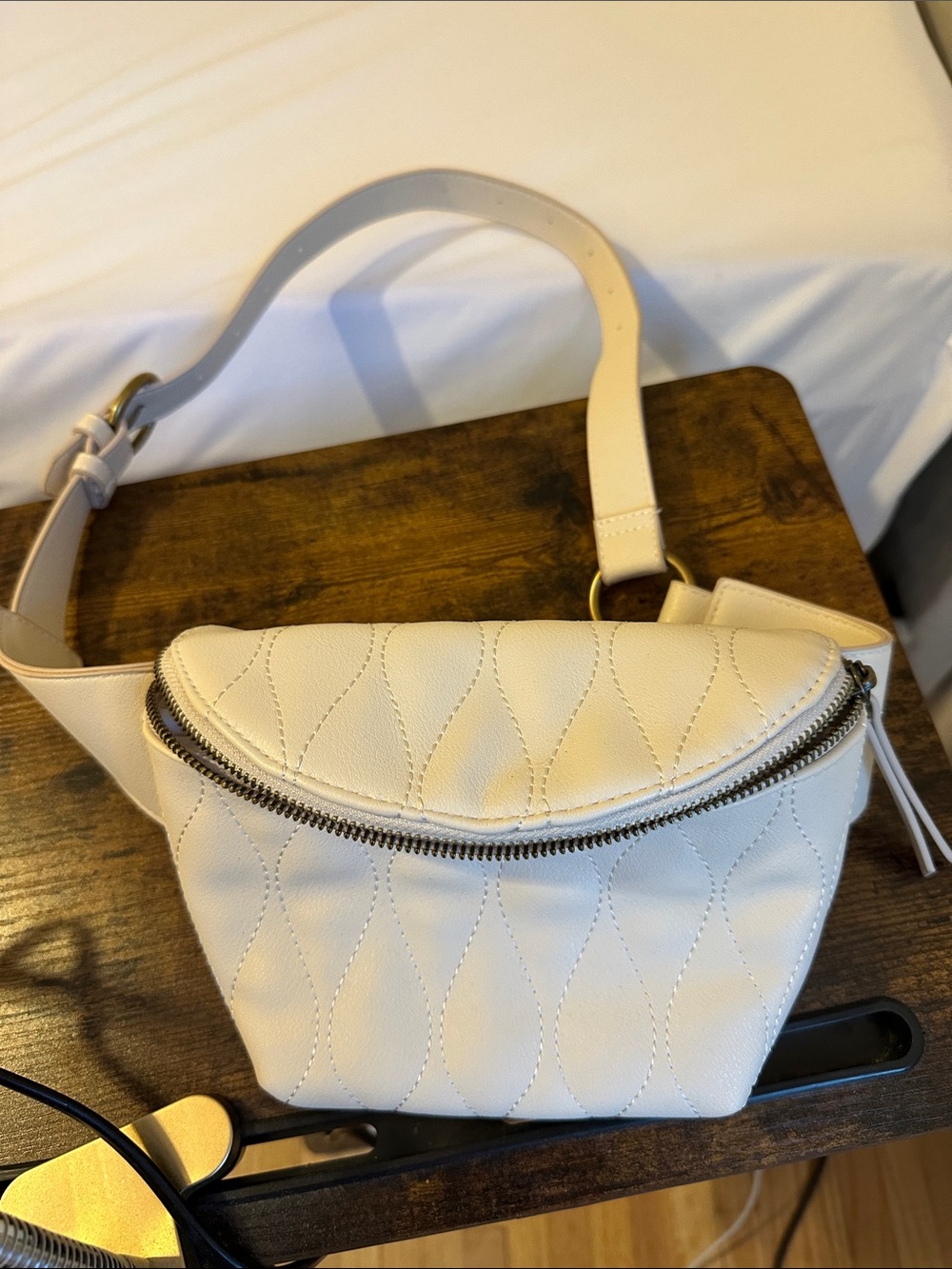 Universal Thread’s Cream Quilted Leather Waist Bag, Fanny Pack, Stylish Belt Bag